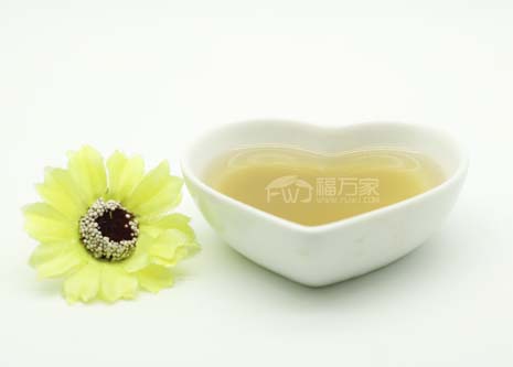 三七粉热水冲泡